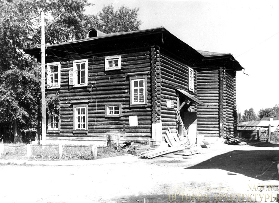  Больница, выстроенная в 1899 г. (фото 1986 г.)